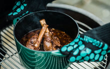 Učitajte sliku u preglednik galerije, Big Green Egg EGGMitt Glove (Big Green Egg EGGmitt -rukavica)