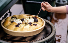 Učitajte sliku u preglednik galerije, Big Green Egg Deep Dish Baking Stone 14" (Big Green Egg keramička posuda za pečenje)