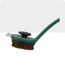 Učitajte sliku u preglednik galerije, Big Green Egg Grid & Stone Scrubber Palmyra (Big Green Egg četka za gril s dugom ručkom)