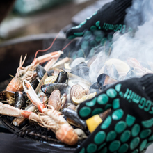 Učitajte sliku u preglednik galerije, Big Green Egg EGGMitt Glove (Big Green Egg EGGmitt -rukavica)