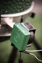 Učitajte sliku u preglednik galerije, Big Green Egg EGG Genius Temperature Control (Big Green Egg tehnički uređaj za kontrolu temperature)