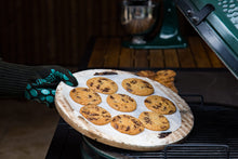 Učitajte sliku u preglednik galerije, Big Green Egg Baking Stone (Big Green Egg kamen za pečenje)