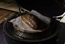 Učitajte sliku u preglednik galerije, Big Green Egg Baking Stone (Big Green Egg kamen za pečenje)