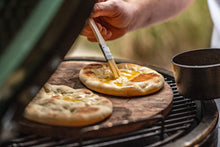 Učitajte sliku u preglednik galerije, Big Green Egg Baking Stone (Big Green Egg kamen za pečenje)