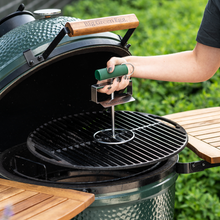 Učitajte sliku u preglednik galerije, Big Green Egg Cast Iron Grid Lifter (Big Green Egg podizač rešetke od lijevanog željeza)