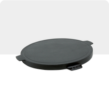 Učitajte sliku u preglednik galerije, Big Green Egg Cast Iron Plancha (Big Green Egg plancha od lijevanog željeza)