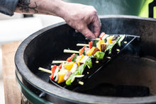Učitajte sliku u preglednik galerije, Big Green Egg Bamboo Skewers Logo (Big Green Egg bambus ražnjići)