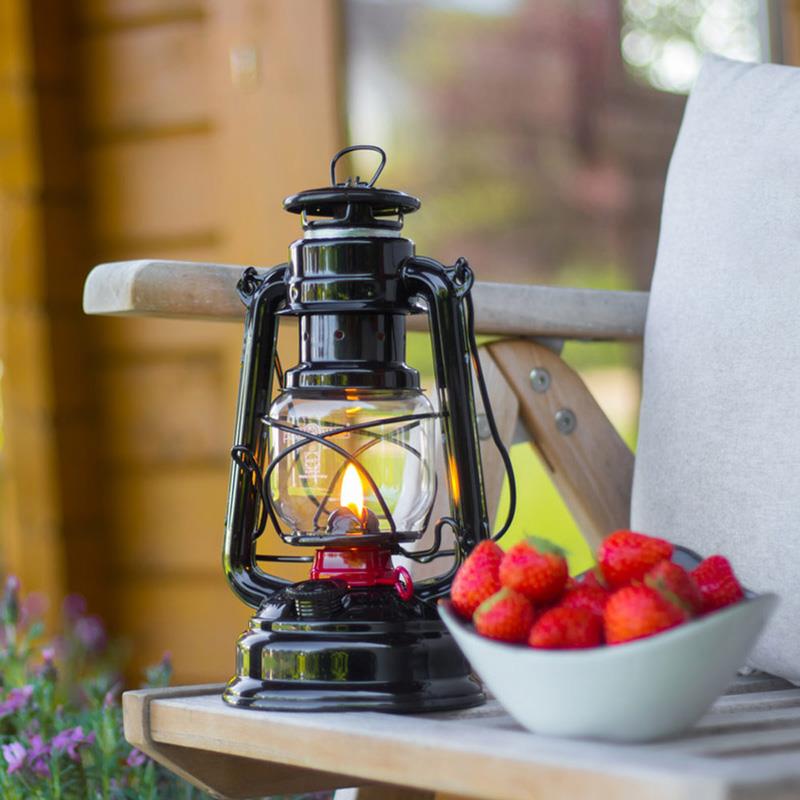 Feuerhand Hurricane Lantern (Feuerhand lanterna)
