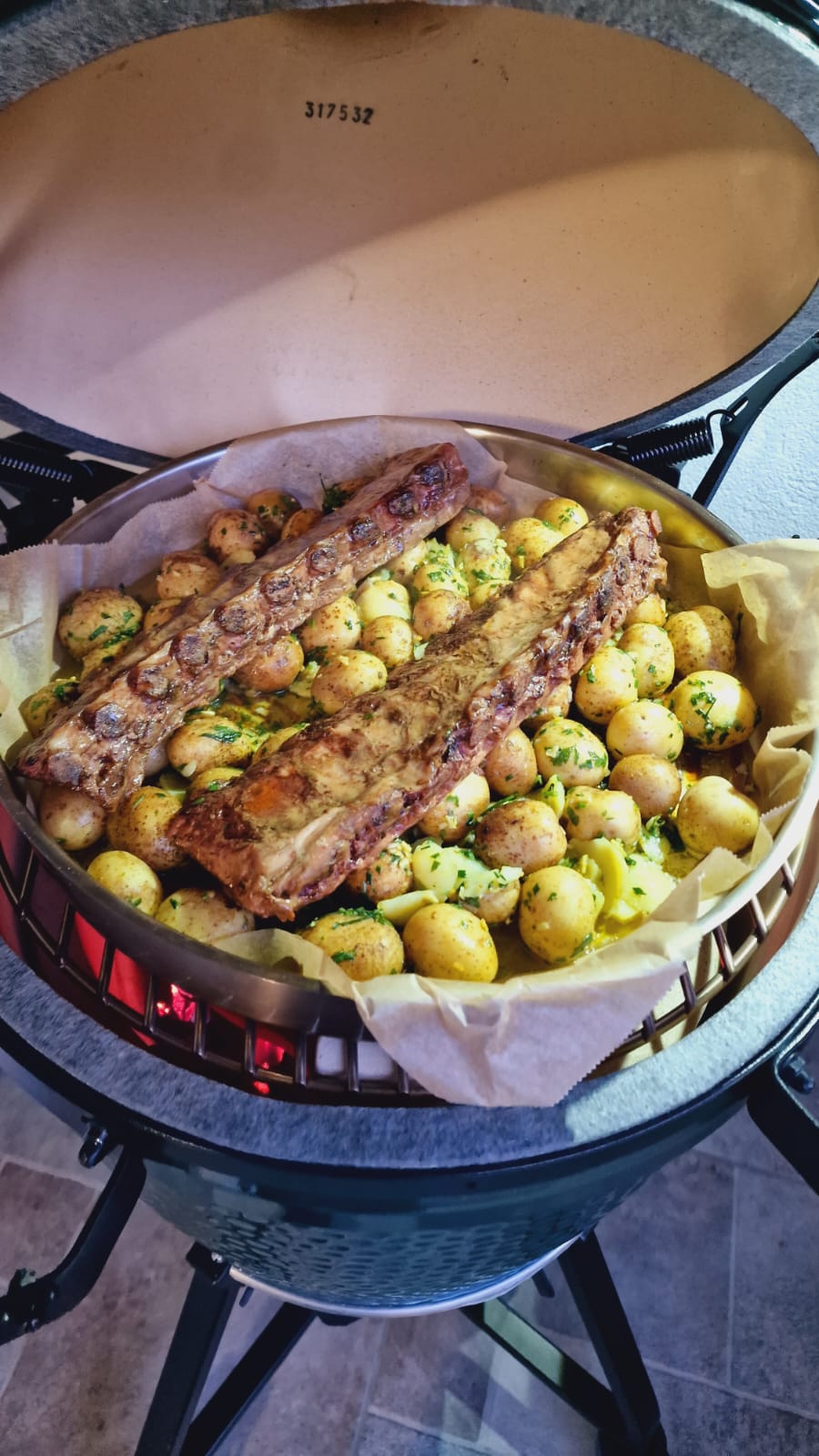 Big Green Egg Medium (orginal kamado roštilj)