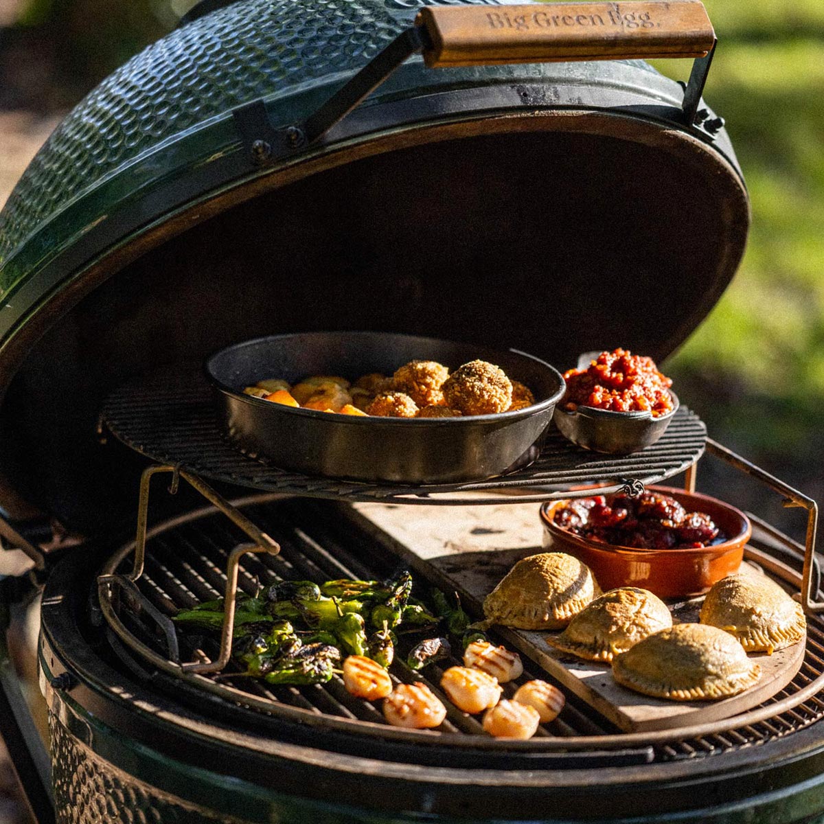 Big Green Egg Half convEGGtor Stone (Big Green Egg polovina kamena za pečenje)